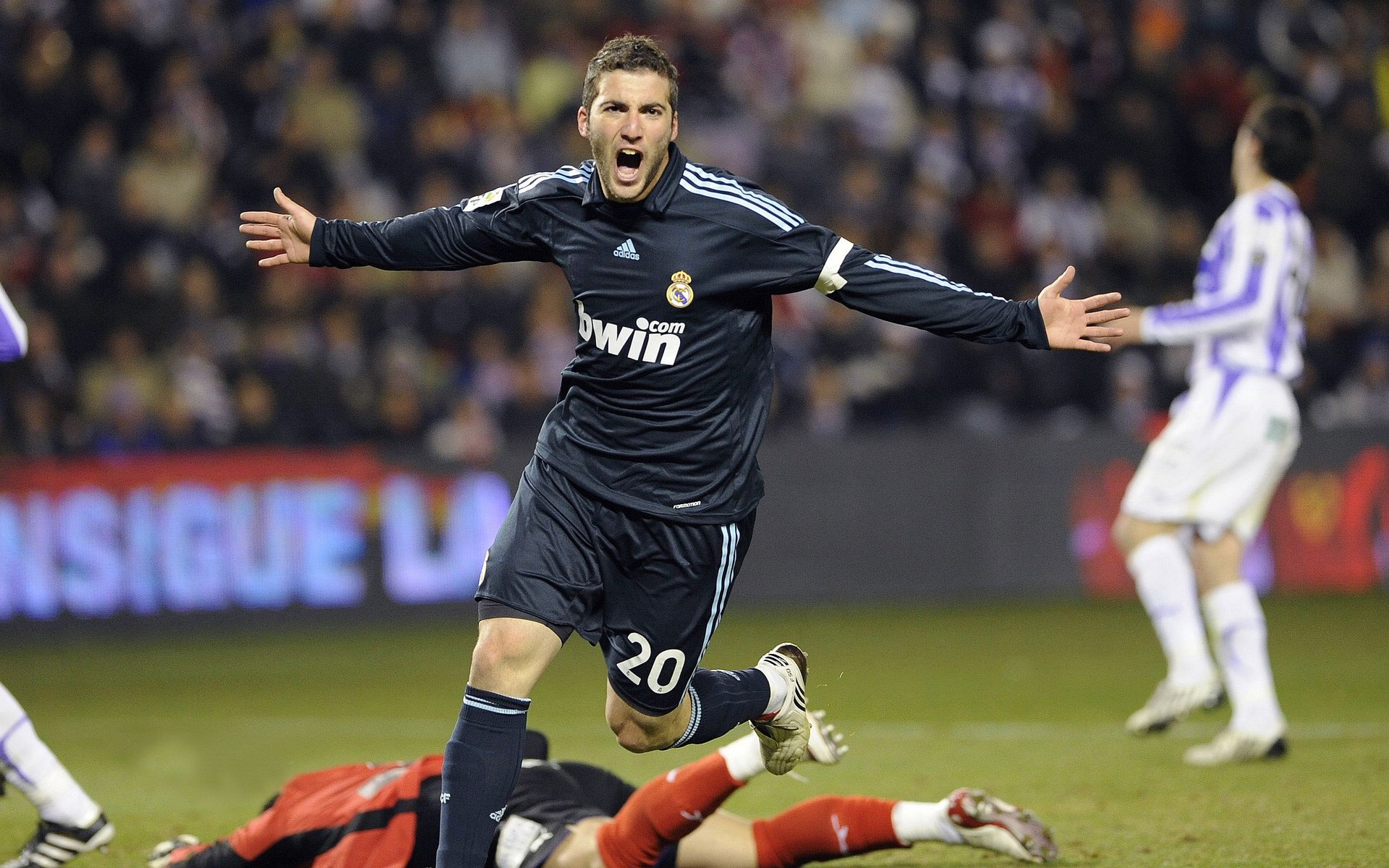 爱游戏娱乐网址-《电竞热潮引发城市经济新增长点》，2020电竞市场的发展状况