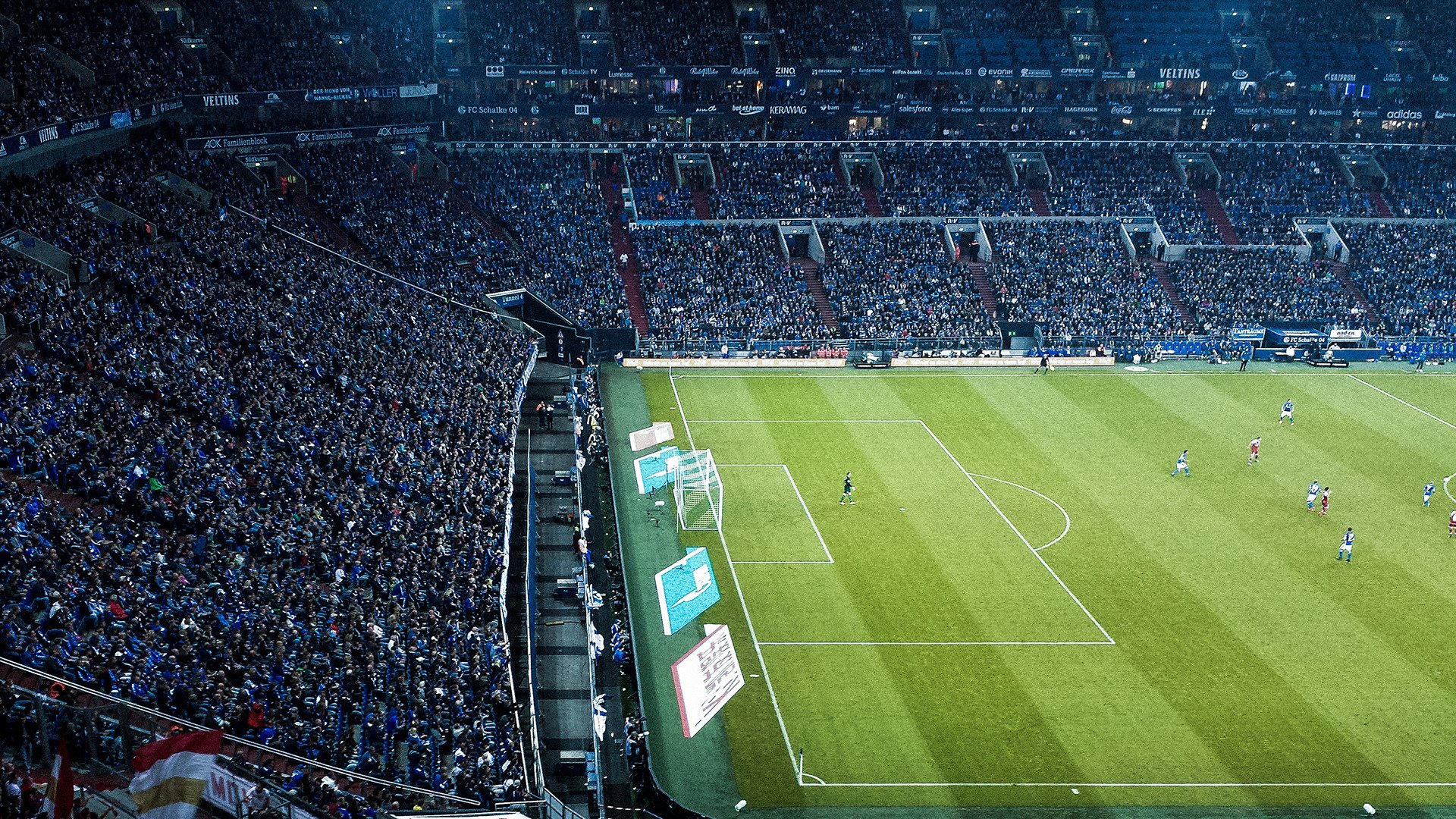 《虚拟偶像造未来：电竞与虚拟明星的跨界合作》，虚拟偶像又叫什么